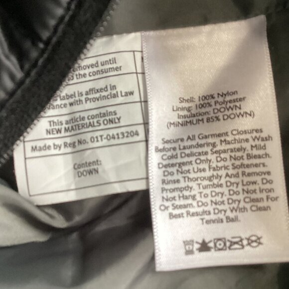 Eddie Bauer Travex EB700 Puffer Down Vest Women's Small Black Full Zip Packable - Picture 5 of 12